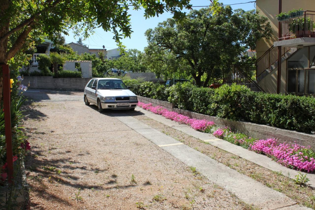 Apartments With A Parking Space Vodice - 7604 Exterior foto