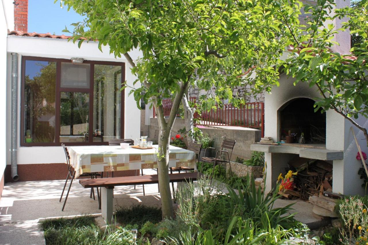 Apartments With A Parking Space Vodice - 7604 Exterior foto
